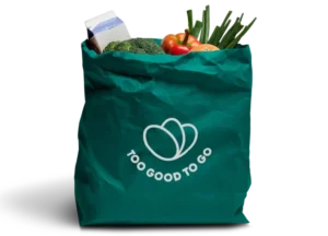 cibo salvato da sprechi in borsa riutilizzabile