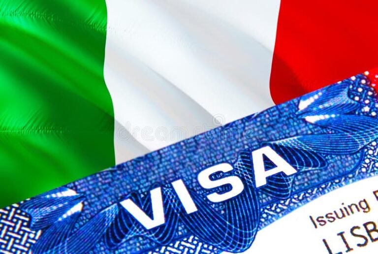 passaporto timbro visto e bandiera italiana