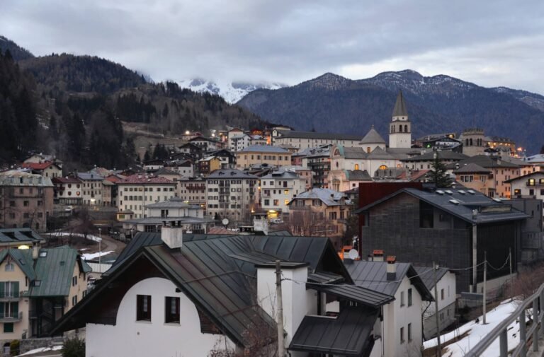 vista panoramica di pieve di cadore montagna